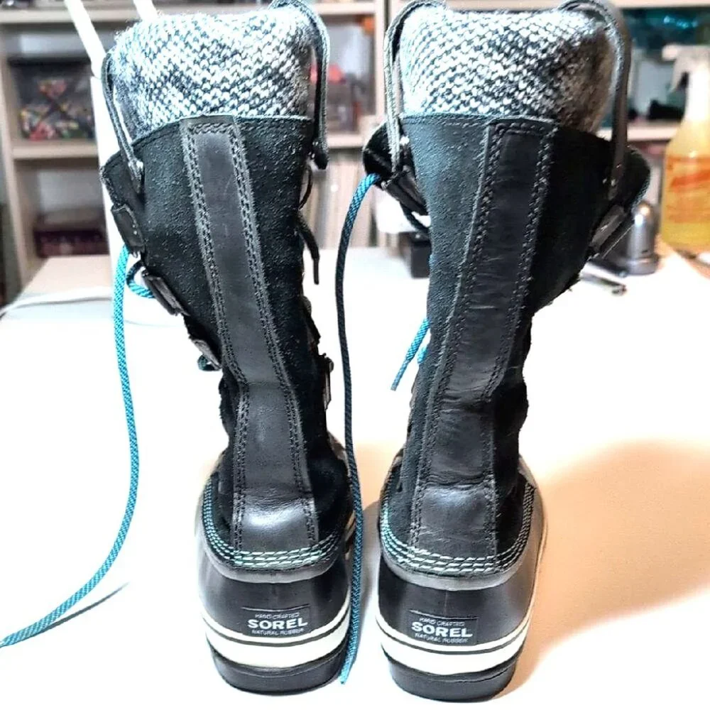 Sorel Joan Of Arctic Black and Blue Lace Up Waterproof Boots Size 9
